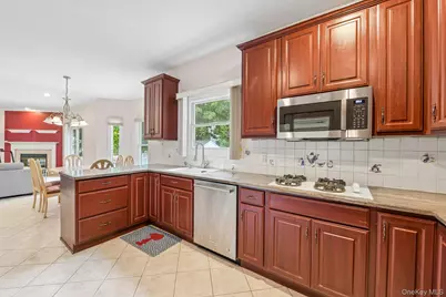 2175 Helene Avenue, Merrick, NY 11566 - Photo 21
