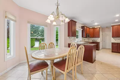 2175 Helene Avenue, Merrick, NY 11566 - Photo 13