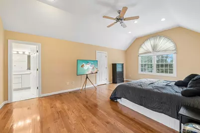 2175 Helene Avenue, Merrick, NY 11566 - Photo 23