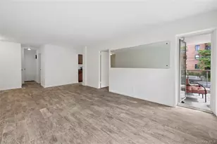 636 N Terrace Ave, Fleetwood, NY 10552 - Photo 13