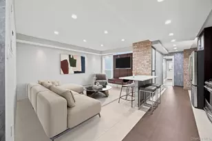 20-10 Hazen St, East Elmhurst, NY 11370 - Photo 17
