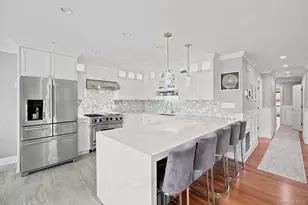 20-10 Hazen St, East Elmhurst, NY 11370 - Photo 3