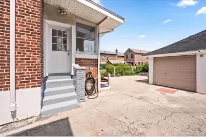 4084 Seton Avenue, Bronx, NY 10466 - Photo 25