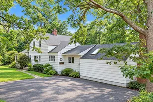 2 Glenwater Ln, East Setauket, NY 11733 - Photo 3