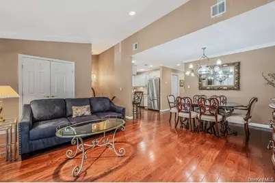 1130 Savoy Drive, Melville, NY 11747 - Photo 9