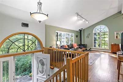 999 Cliff Avenue, Yorktown Heights, NY 10598 - Photo 3