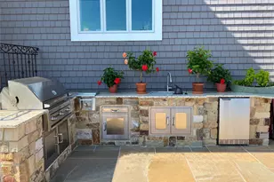 141 Sequams Ln W, West Islip, NY 11795 - Photo 21