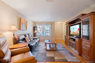 152 Revere Drive, Sayville, NY 11782 - Photo 5