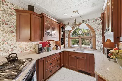 10 West Street, Marlboro, NY 12542 - Photo 9