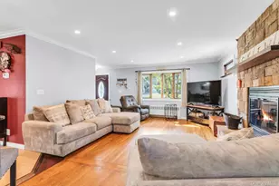 22 Bryce Ave, Glen Cove, NY 11542 - Photo 7