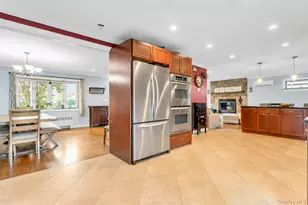 22 Bryce Ave, Glen Cove, NY 11542 - Photo 13