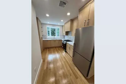 118 Willow Street, Roslyn Heights, NY 11577 - Photo 13