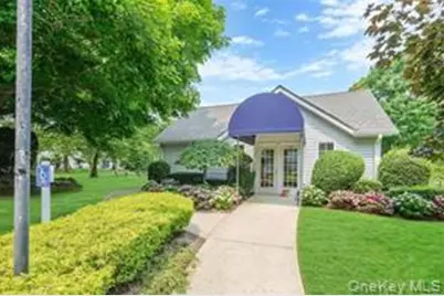 305 Sara Circle, Port Jefferson Station, NY 11776 - Photo 5