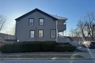 34 Hoffman St, Poughkeepsie, NY 12601 - Photo 9