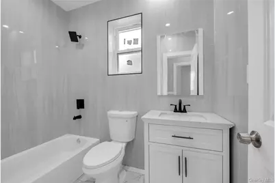 13740 234th Street, Rosedale, NY 11422 - Photo 23