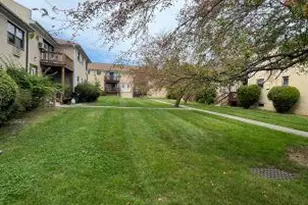 269 W Sneden Pl W, Spring Valley, NY 10977 - Photo 11