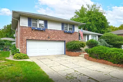 21 Goldfield Street, Melville, NY 11747 - Photo 1