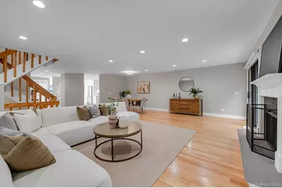 8 John Bean Court, Port Washington, NY 11050 - Photo 5