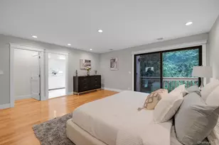 8 John Bean Ct, Port Washington, NY 11050 - Photo 17