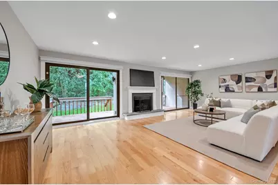 8 John Bean Court, Port Washington, NY 11050 - Photo 3