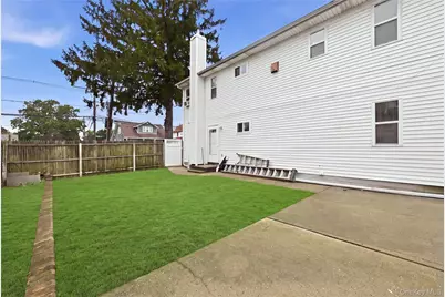 75 Harding Place, Freeport, NY 11520 - Photo 31