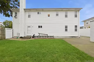 75 Harding Pl, Freeport, NY 11520 - Photo 29