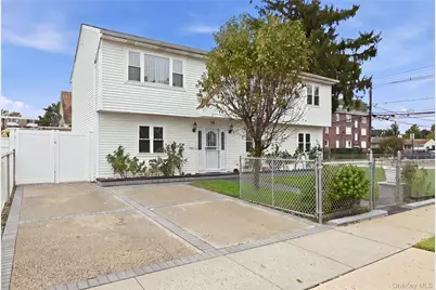 75 Harding Place, Freeport, NY 11520 - Photo 1