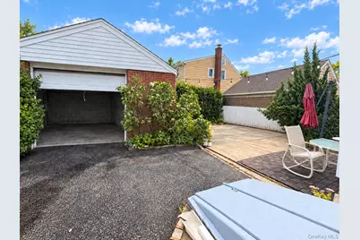 145 Westbury Avenue, Mineola, NY 11501 - Photo 23