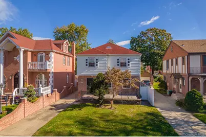 73-35 189th Street, Fresh Meadows, NY 11366 - Photo 3