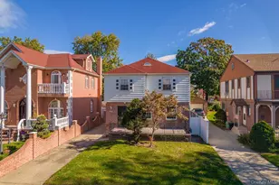 73-35 189th St, Fresh Meadows, NY 11366 - Photo 3