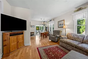 19 Willow Pl, Oyster Bay, NY 11771 - Photo 19