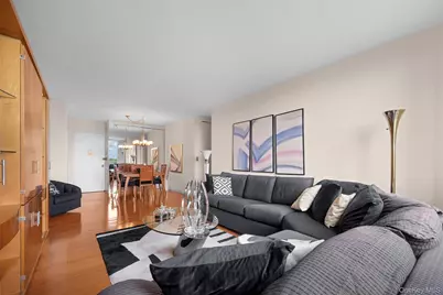 269-10 Grand Central Parkway #8P, Floral Park, NY 11005 - Photo 11