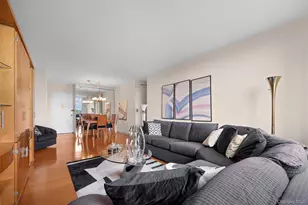 269-10 Grand Central Pkwy, Floral Park, NY 11005 - Photo 11