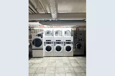 68-36 Burns #D3, Forest Hills, NY 11375 - Photo 25