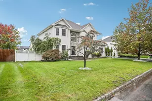 2508 Constitution Way, New Windsor, NY 12553 - Photo 3