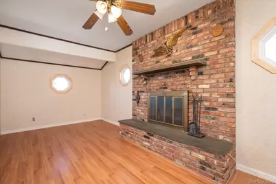 46 Hunter Lane, Hicksville, NY 11801 - Photo 7