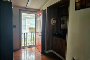 124 Village Cir W, Manorville, NY 11949 - Photo 3