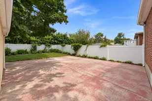 174-17 Polhemus Ave, Jamaica, NY 11433 - Photo 13