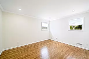 260 W 24th St, Deer Park, NY 11729 - Photo 21