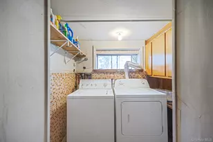 18 Houghton Blvd, Stony Brook, NY 11790 - Photo 23