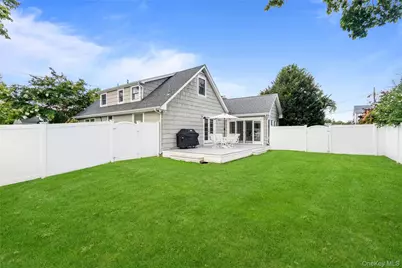 99 Benson Avenue, Sayville, NY 11782 - Photo 45