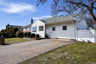65 Sylvia Ln, Plainview, NY 11803 - Photo 5