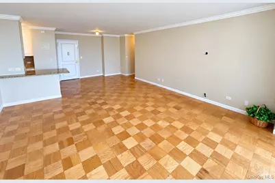26910 Grand Central Parkway #10T, Floral Park, NY 11005 - Photo 5