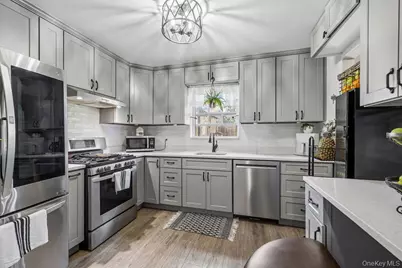 30 Fred Hect, Spring Valley, NY 10977 - Photo 5