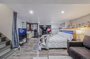 127 Clinton Ave, Patchogue, NY 11772 - Photo 39