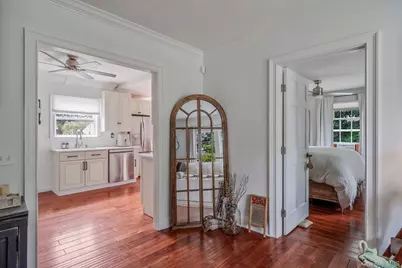 127 Clinton Avenue, Patchogue, NY 11772 - Photo 15