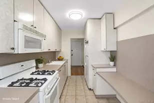 7000 Bay Pkwy, Brooklyn, NY 11204 - Photo 3