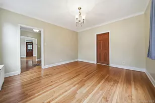 45 Tennyson Ave, Westbury, NY 11590 - Photo 23