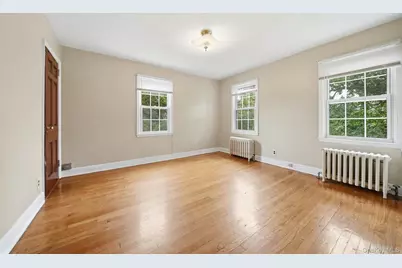 45 Tennyson Avenue, Westbury, NY 11590 - Photo 17