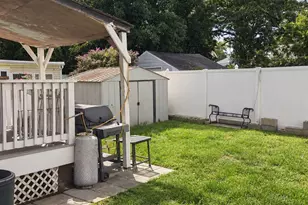 291 Clinton Ave, Cedarhurst, NY 11516 - Photo 3